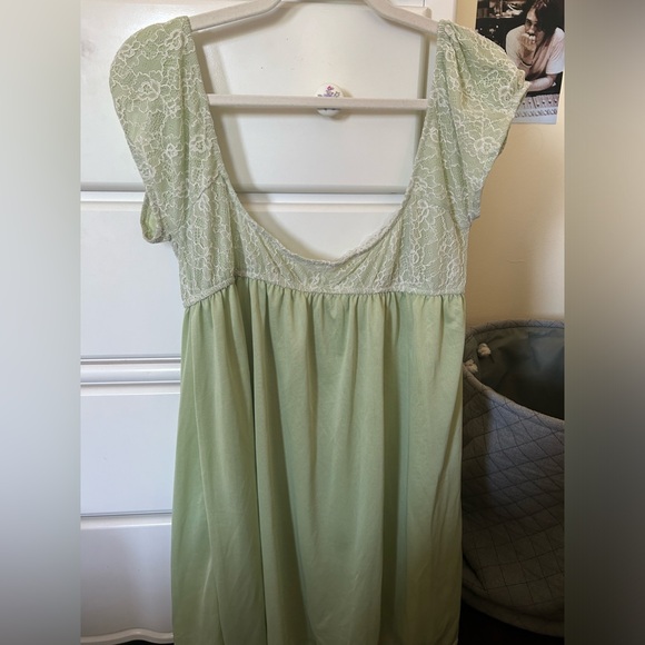 UNIF green lace babydoll dress - Picture 5 of 5